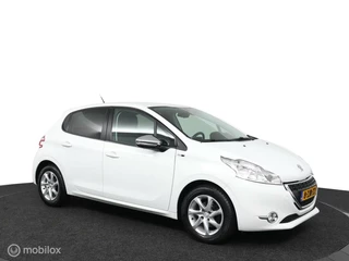 Peugeot 208 Peugeot 208 1.2 VTi Style 5-Deurs | Airco | Cruise | Navi | Elektr. pakket | LMV | Trekhaak | NL Auto | DEALER-STAAT - afbeelding nr 2