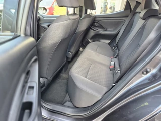 Toyota Yaris Toyota Yaris 1.5 VVT-i Dynamic Navigatie, Apple/Android, Camera, Cruise , All-in Rijklaarprijs - afbeelding nr 11