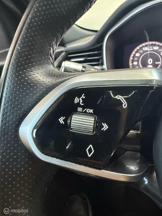 Jaguar F-PACE Jaguar F-Pace 2.0 P400e PHEV - R-Dynamic SE - Black Pack - afbeelding nr 21