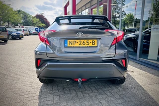 Toyota C-HR Toyota C-HR 1.2 Executive / CAMERA / TREKHAAK / CLIMA - afbeelding nr 10