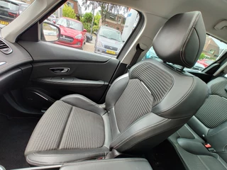 Renault Grand Scénic Renault Grand Scénic 1.3 TCe BOSE 7P Trekhaak | Dodehoeksensoren | Head-up Display - afbeelding nr 22