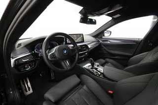 BMW 5 Serie BMW 5 Serie Touring 530 e xDrive M-Sport - afbeelding nr 21