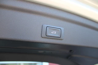 Audi Q3 Audi Q3 Sportback 35 TFSI 150PK S-TRONIC 7 S EDITION * NIEUWSTAAT * | S-LINE EXTERIEUR | S-LINE INTERIEUR | AUDI VIRTUAL COCKPIT | PANORAMISCH SCHUIF / KANTELDAK | NAVIGATIE | TWIN LEDEREN BEKLEDING ZWART MET ROTSGRIJS STIKSEL | VOORSTOELEN VERWARMBAAR | ACHTERUITRIJCAMERA | PARKEERSENSOREN VOOR / ACHTER | DODEHOEK DETECTIE |  ALARM SYSTEEM | FULL LED KOPLAMPEN INCLUSIEF LED ACHTERLICHTEN | ZWARTE HEMELBEKLEDING | AUDI SOUND SYSTEM | AMBIENTE VERLICHTING | 18