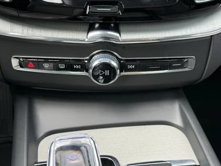 Volvo XC60 Volvo XC60 T8 455PK Recharge Ultra Dark| Full Options ! Luchtvering B&W Sou - afbeelding nr 23