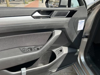 Volkswagen Passat Volkswagen Passat Variant 1.4 TSI ACT Connected Series Aut Navi ECC Pano Trekhaak - afbeelding nr 13