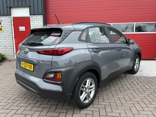 Hyundai Kona Hyundai Kona 1.0 T-GDI Comfort CAMERA / CARPLAY / CLIMA / CRUISE / PDC / BLUETOOTH / NL-AUTO - afbeelding nr 2