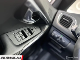 Volvo V40 Volvo V40 2.0 T4 R-Design - afbeelding nr 33