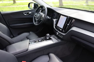 Volvo XC60 Pano/LED/ACC/Leder/Elek. sportstoelen+mem/Keyless/360Camera/HK/Virtual Cockpit/DAB+ - afbeelding nr 9