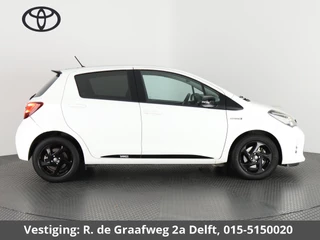 Toyota Yaris Toyota Yaris 1.5 Hybrid Sport | Dakspoiler | Lichtmetalen velgen | Privacy Glass | Climate Control | Camera | - afbeelding nr 5