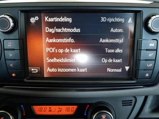Toyota Yaris Toyota Yaris 1.3 VVT-i Dynamic Bi-Tone - afbeelding nr 51