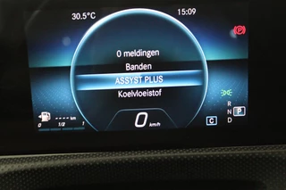 Mercedes-Benz A-Klasse Mercedes-Benz A-klasse 180 Advantage (PARKEERSENSOREN, ACHTERUITRIJCAMERA, CRUISE CONTROL, NAVIGATIE, NL-AUTO) - afbeelding nr 24