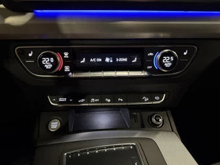 Audi Q5 Audi Q5 55 TFSI e quattro Competition 367PK S-Line PANO/LUCHTVERING/TREKHAAK/360CAMERA/MASSAGE/KEYLESS/MATRIX/VIRTUAL/CARPLAY/SFEER/19