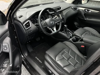 Nissan QASHQAI Nissan Qashqai 1.3 DIG-T Premium Edition Aut Pano Leer Navi 360°Cam Keyless 19