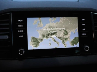 Škoda Karoq Skoda Karoq 1.5 TSI 150pk DSG Ambition | Navigatie | Apple Carpla/Android Auto | Camera | Climate Control | Adaptive Cruise control | Lichtmetalen Velgen - afbeelding nr 25