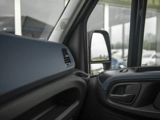 Iveco Daily Iveco Daily 35S18HV 3.0 352L L3H2 Hi-Matic | LED | Camera | Navi | Cruise Control | Lichtmetaal | Geveerde stoel | 3,5t. trekhaak - afbeelding nr 6