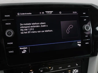 Volkswagen Passat Volkswagen Passat 1.4 TSI GTE | Panoramadak | Stoelverwarming |  Leder/Alcantara | Camera | Carplay | Adaptive cruise | Matrix LED | Massage | Navigatie - afbeelding nr 28