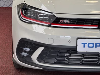 Volkswagen Polo Volkswagen Polo 2.0 TSI GTI 207PK PANO IQ LED/GRILL CAMERA STOELVERW ADAP.CRUIS ZWARTE.HEMEL 18'' LMV BEATS AUDIO 