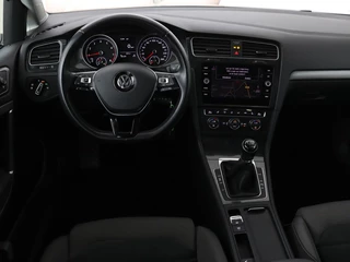 Volkswagen Golf Volkswagen Golf 1.5 TSI Comfortline Business | Stoelverwarming |  Massage | Carplay | Navigatie | Adaptive cruise | Climate control | Parkeerhulp | Bluetooth - afbeelding nr 3