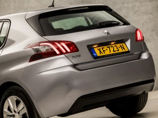 Peugeot 308 Peugeot 308 1.2 PureTech Sport (APPLE CARPLAY, GROOT NAVI, LM VELGEN, PARKEERSENSOREN, SPORTSTOELEN, CRUISE, LANE ASSIST, NIEUWSTAAT) - afbeelding nr 11