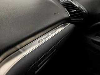 Ford EcoSport (CLIMATE, LM VELGEN, CRUISE, SPORTSTOELEN, TREKHAAK, BLUETOOTH, NIEUWE APK, NIEUWSTAAT) - afbeelding nr 27