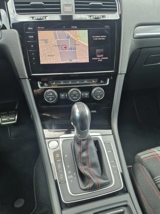 Volkswagen Golf Volkswagen Golf 2.0 TSI GTI Performance Virtual/Pano/Carbon/ - afbeelding nr 19