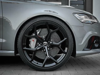 Audi RS6 Audi RS6 Performance Avant 4.0 TFSI | KERAMISCH | PANO | HUD | CARBON INLEG | RS STOELEN | 22