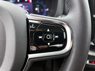 Volvo XC60 Volvo XC60 2.0 T6 Plus | Panorama Dak | Trekhaak | 360 Camera | - afbeelding nr 17