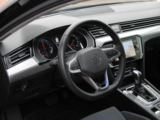 Volkswagen Passat Volkswagen Passat Variant 1.4 TSI PHEV GTE 218pk | Matrix LED | Camera - afbeelding nr 12
