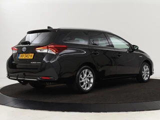 Toyota Auris Toyota Auris 1.8 Hybr. Aspiration | Camera | Cruise control |  Navigatie | Trekhaak | Climate control | DAB - afbeelding nr 27