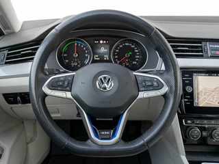 Volkswagen Passat Volkswagen Passat Variant 1.4 TSI DSG PHEV GTE Business | Full LED | Leder | Panoramadak | Travel Assist - afbeelding nr 32