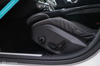 Volvo V60 Volvo V60 2.0 T8 Recharge AWD R-Design | NL auto | DAB+ | CarPlay | Adaptive | Blis | Rijklaar | - afbeelding nr 4
