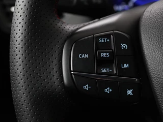 Ford Focus Ford Focus 1.0 EcoBosst Hybrid ST Line X |  Stoel & stuurverwarming | Camera | Full LED | Carplay | Keyless | Climate control | Cruise control - afbeelding nr 14