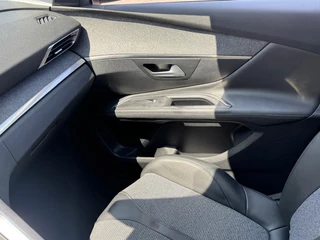 Peugeot 3008 Peugeot 3008 1.2 PURETECH ALLURE. 130PK LED NAVI CAMERA CARPLAY AIRCO - afbeelding nr 15