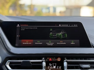 BMW 1 Serie BMW 1-serie 116d Executive Edition | Live Cockpit | Sfeerverlichting | Apple Carplay | - afbeelding nr 26