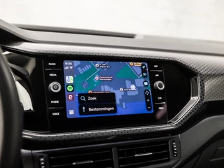 Volkswagen T-Cross (VIRTUAL COCKPIT, APPLE CARPLAY, GROOT NAVI, STOELVERWARMING, CLIMATE, SPORTSTOELEN, GETINT GLAS, ADAPTIVE CRUISE, NIEUWSTAAT) - afbeelding nr 23