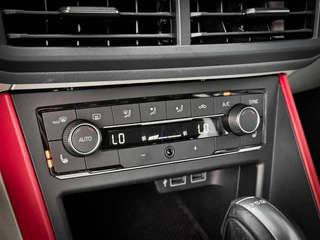 Volkswagen Polo Volkswagen Polo 1.0 TSI R-Line | ADAPTIVE | CARPLAY | XENON | STOELVERWARMING | - afbeelding nr 40