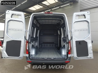 Mercedes-Benz Sprinter Mercedes Sprinter 319 CDI Automaat L2H2 AMG Black Edition LED 18'' MBUX Camera 11m3 Airco Cruise control - afbeelding nr 7