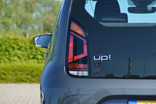 Volkswagen up! Volkswagen Up! 1.0 65 pk Executive pdc/cruise control/camera 5836 km! - afbeelding nr 33