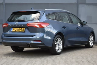 Ford Focus Ford Focus Wagon 1.0 EcoBoost Trend Edition Business|1e Eigenaar|DEALER O.H.|CAMERA|PDC|CARPLAY|NAVI|CRUISE - afbeelding nr 2