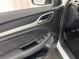 MG ZS-EV (INCL-BTW) *PANO | FULL-LEATHER | CCS-FASTLOADER | KEYLESS | NAVI-FULLMAP | ADAPTIVE-CRUISE | CAMERA | HEATED-SEATS | CARPLAY | LANE-ASSIST | SPORT-SEATS | 17