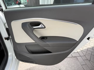 Volkswagen Polo Volkswagen Polo 1.2 TSI Comfortline R|Panorama|Beats|Camera|Stoelverwarming - afbeelding nr 26