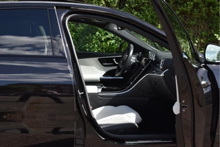 Mercedes-Benz C-Klasse Mercedes-Benz C-Klasse 200 AMG Line | NL-Auto | Open dak | HUD | 360 gr.camera | Trekhaak | Keyless | Mem.stoelen | Full LED | Vol - afbeelding nr 38