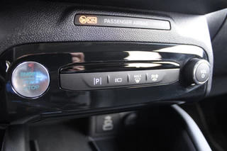 Ford Kuga | Trekhaak | BLIS | Navigatie | Winterpack - afbeelding nr 24