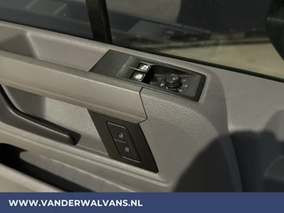 Volkswagen Crafter Volkswagen Crafter 2.0 TDI 140 pk L3H3 L2H2 Euro6 Airco | Camera | Apple Carplay | Cruisecontrol | Chauffeursstoel Android Auto - afbeelding nr 18