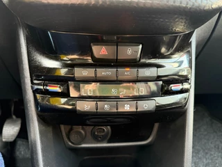 Peugeot 2008 Peugeot 2008 1.2 PureTech Allure - afbeelding nr 39