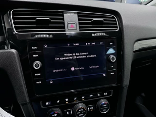 Volkswagen Golf Volkswagen Golf 1.4 TSI Sound Standkachel | Carplay | PDC - afbeelding nr 21