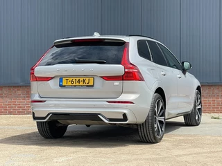 Volvo XC60 Volvo XC60 2.0 T6 Plug-In Hybrid AWD Dark Panoramadak / Trekhaak / Leder - afbeelding nr 3