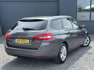 Peugeot 308 Peugeot 308 SW 1.2 PureTech Blue Lease Executive 2e Eigenaar,Pano,110pk,Navi,Dealer Onderhouden,Clima,Cruise,Pdc V+A,Lm velgen,Apk tot 12-2025 - afbeelding nr 2