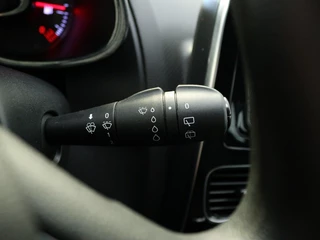 Renault Clio Renault Clio 0.9 TCe Life | Cruise Control | Airco | Radio | - afbeelding nr 27