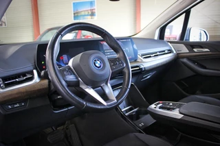 BMW 2 Serie BMW 2-serie Active Tourer 225e xDrive Luxury Line // Copper Grey Metallic - Elek. Panoramadak - Harman Kardon - Houtafwerking - Sensatec - Camera - Stoelverwarming - afbeelding nr 14